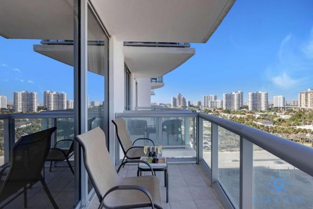 Beachfront Resort - Pool - Ocean View Balcony- Gym