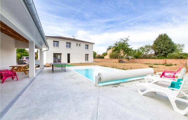 Awesome Home In Albi With Heated Swimming Pool