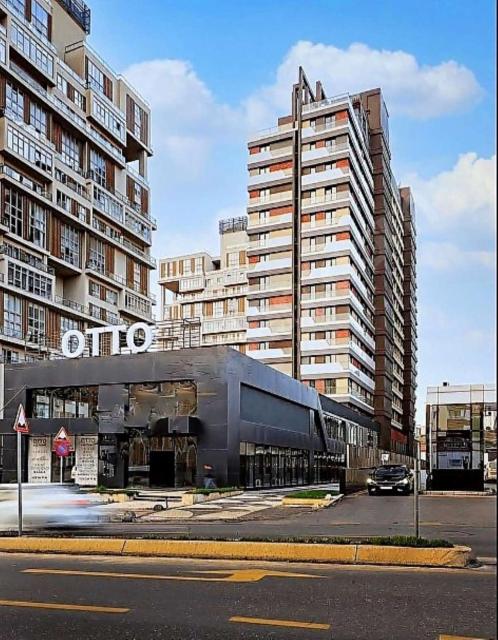 Otto Residences 215