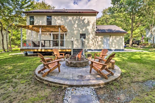 Pocono Summit Family Paradise with Yard and Game Room!