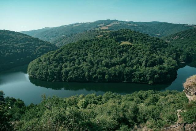 Lake House I // Alauzet Ecolodge + Nature spa