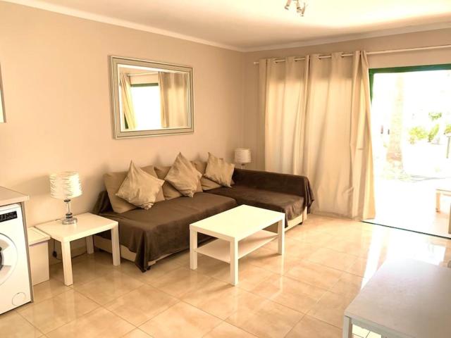 Casa Italia, modern one bedroom apartment close to the beach