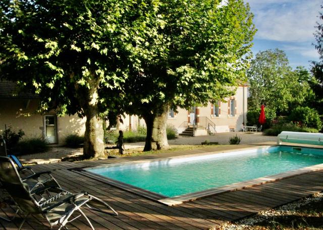 La Fontenelle - Lovely Holiday House with Swimming Pool