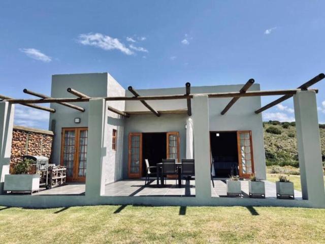 Heron Cottage - Living The Breede