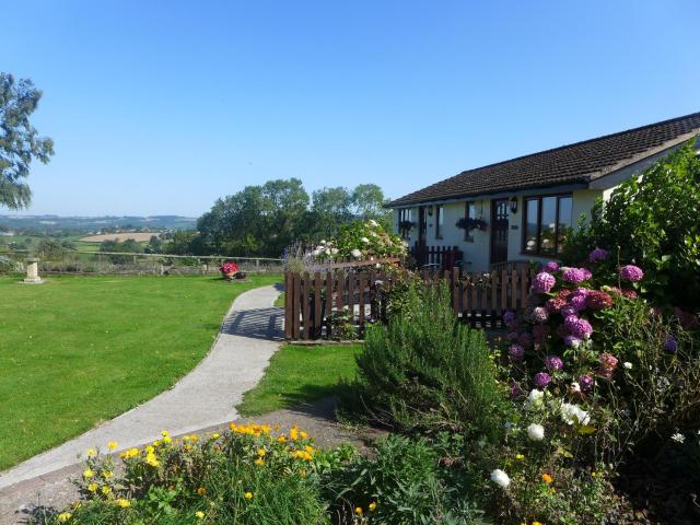 The Rock self-catering holiday cottage and garden lodges