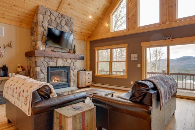 Spacious Cabin 10 Mi to Sunday River Skiing!