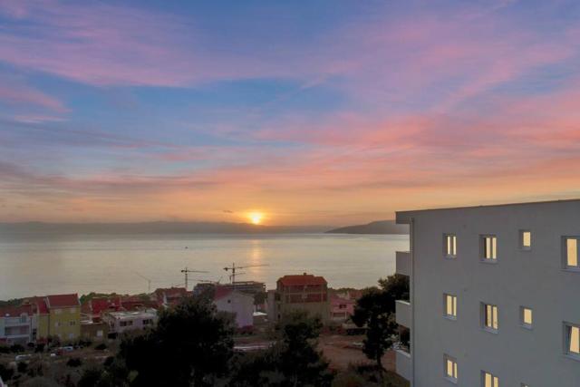 Makarska Apartment Seaview, Mountains and Sunrise