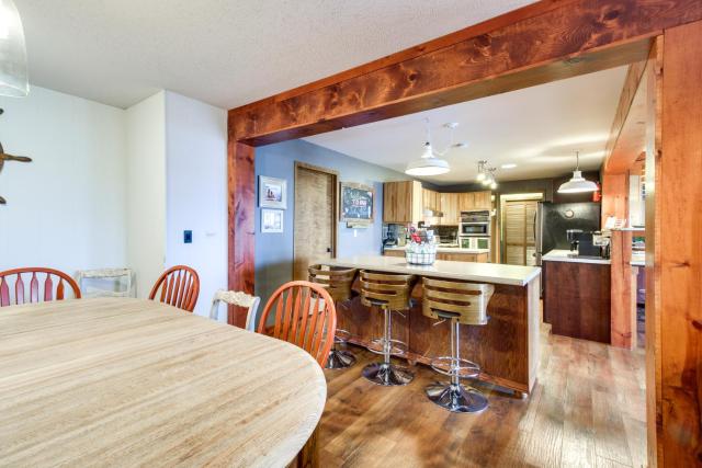 Family-Friendly Ottertail Home on Rush Lake!