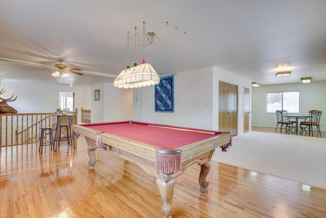 Charming Elko Home with Pool Table!