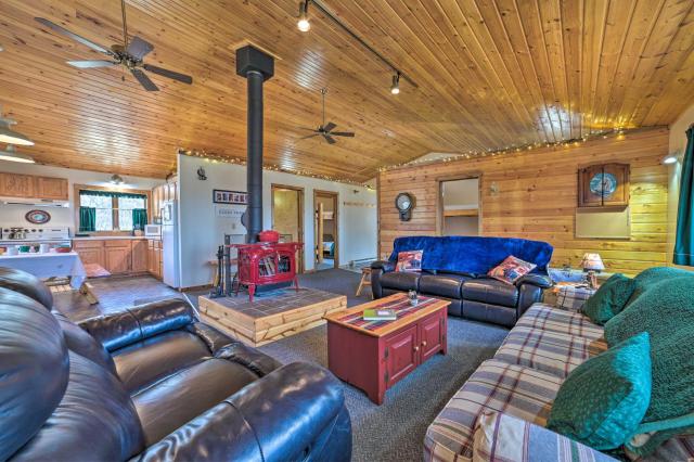 Cabin on 10 Acres Surrounded by National Forest!