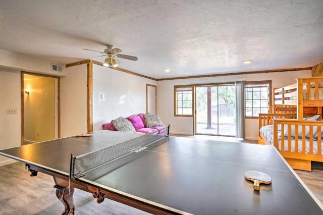 Pet-Friendly Chino Valley Cabin with Game Room!