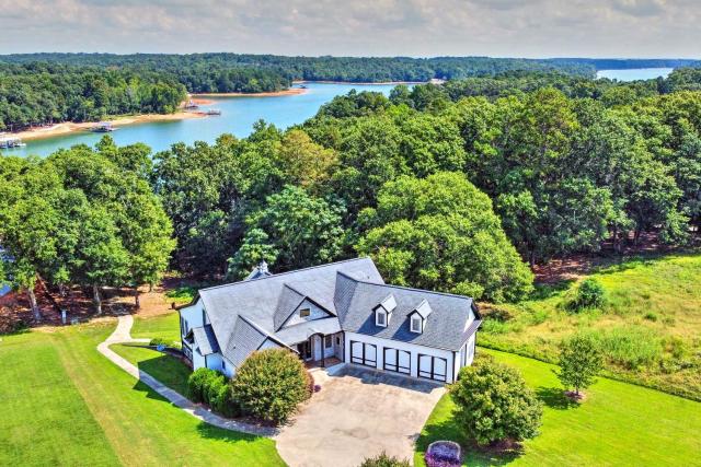 Upscale Family Home with Dock on Lake Hartwell!