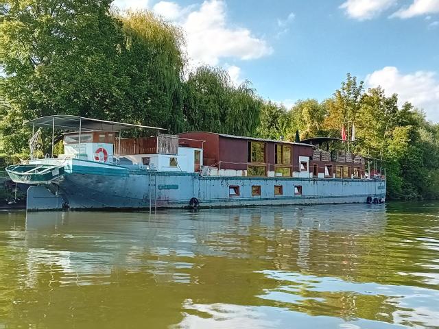 APPART sur l'EAU SPA Proche PARIS