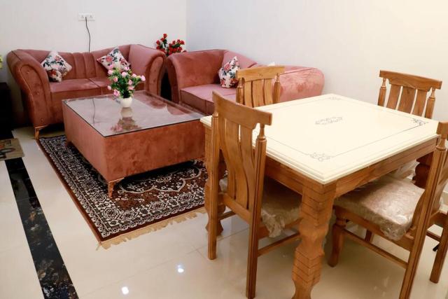 Divine India Service Apartment 3Bhk, 2B Saket