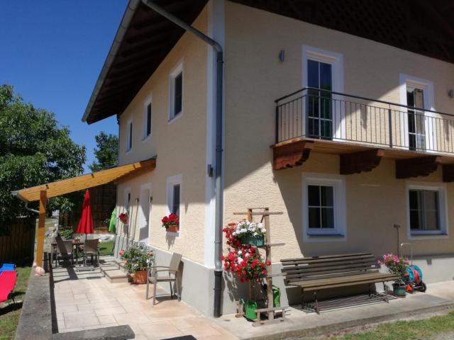 Landhof Ella - Ferienhaus vor den Toren Salzburgs