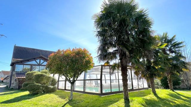 Maison de charme piscine couverte chauffée