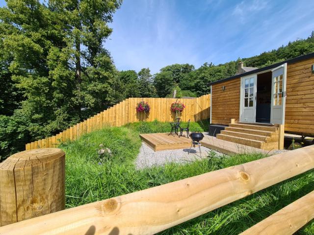 Peak District Shepherds Hut