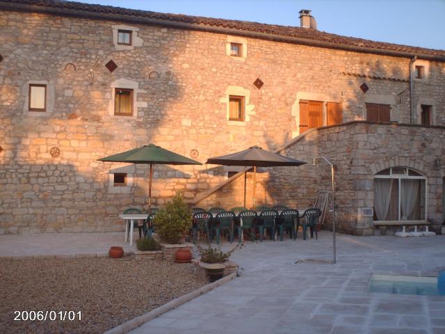 Ardèche les cigales, studio murier piscine partagée