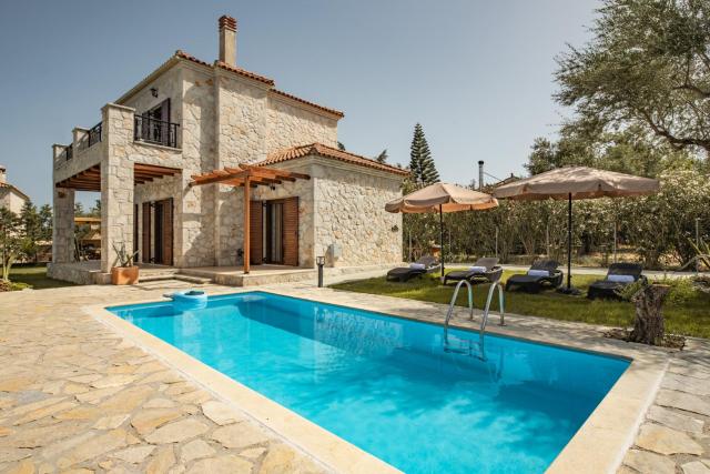 Murtini Stone Villa with Private Pool, by ZanteWize