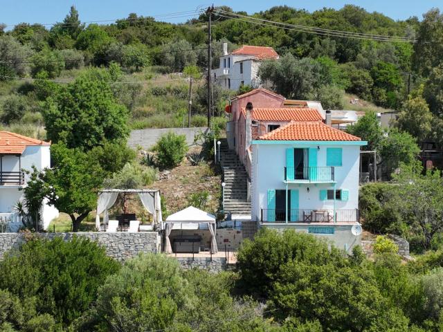 Iordanis house- Traditional House in old Alonnisos