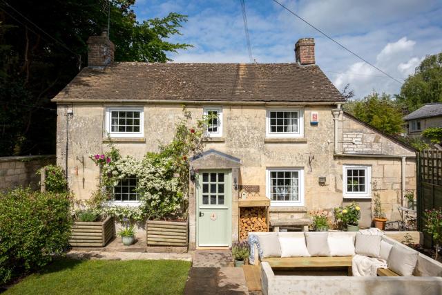 Mulberry, A Luxury Two Bed Cottage in Painswick