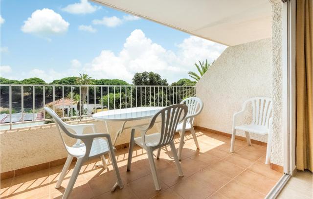 Nice Apartment In Guardamar Del Segura With Wifi