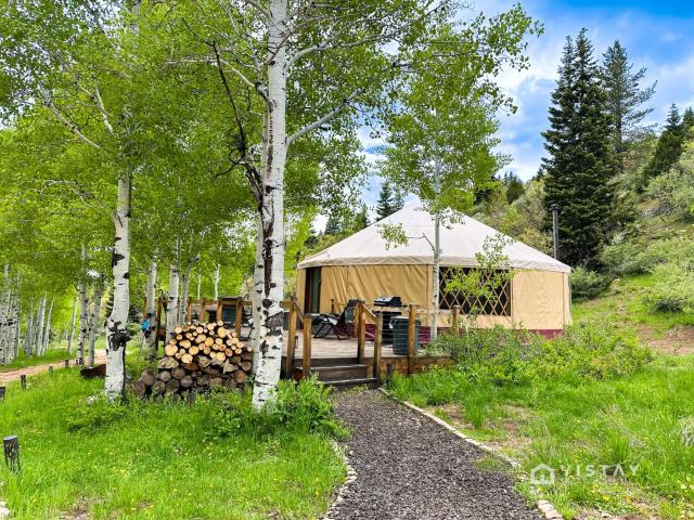 Off-grid Yurt At Angel Valley Ranch