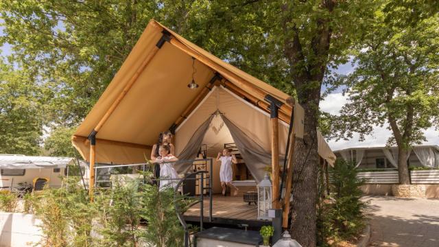 Polidor Glamping Resort