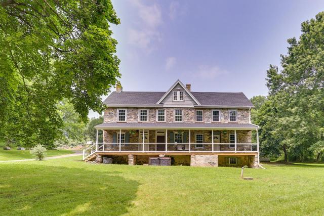 Spacious Country Home in Coatesville on Old Ranch!