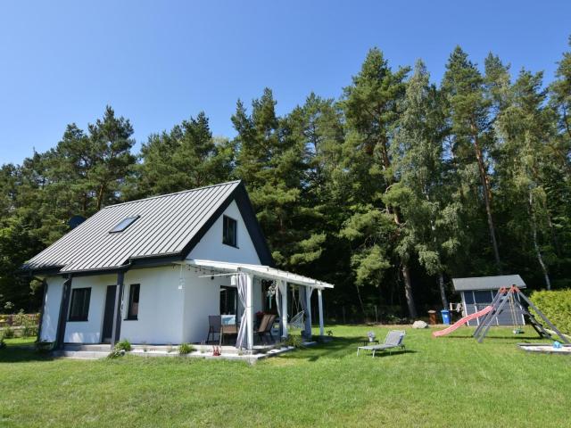 Cottage in a quiet location, Slajszewo