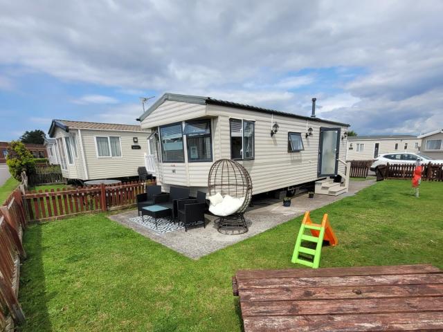 72 Holiday Resort Unity Brean Centrally Located - Resort Passes Included - Pet Stays Free No workers Sorry