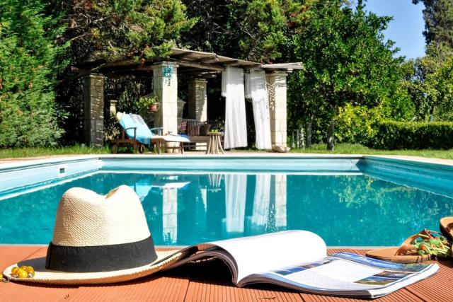 Il Portico Verde private Villa with pool in Corfu