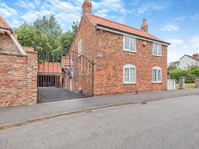 Dovedale Cottage