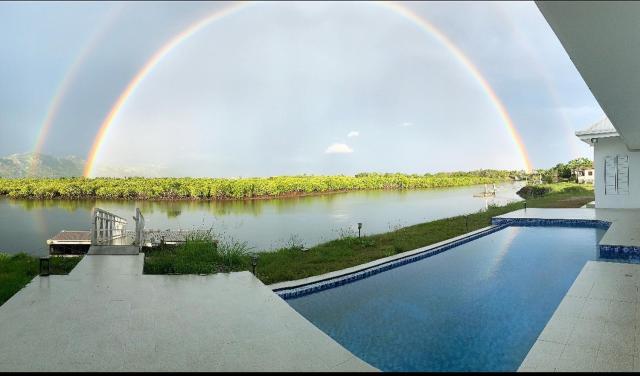 Lake Side Villa