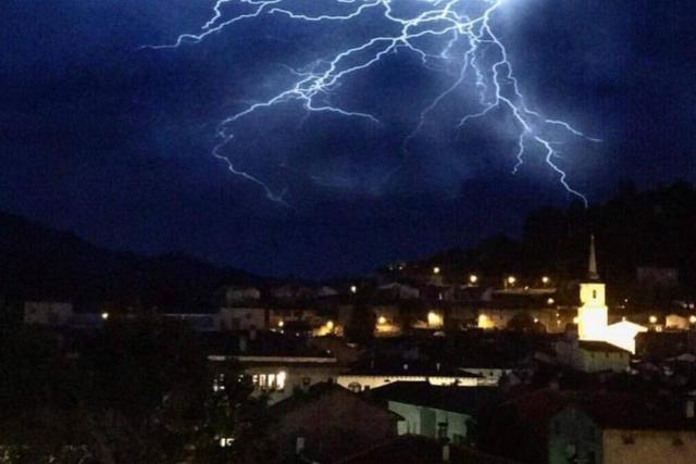 Pis amb encant a Campdevànol,al centre del poble.