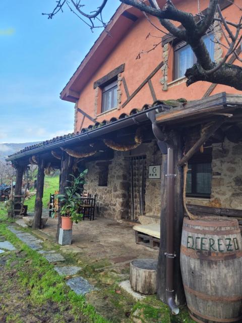 Casas Rurales El Cerro y El Cerezo