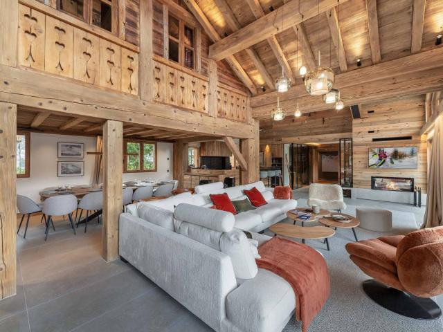 Chalet 5⭐ à Méribel avec Spa, Salle de Sport, Proche des Pistes et Commerces - FR-1-566-62