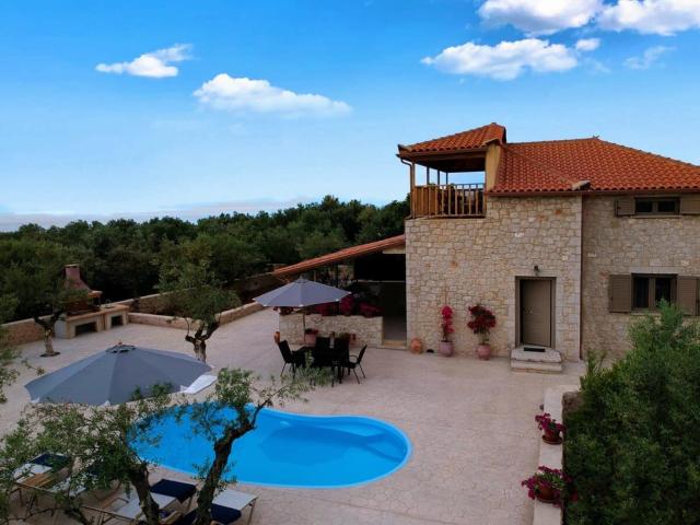 Selinitsa Stone Residence-Private Poolside Retreat