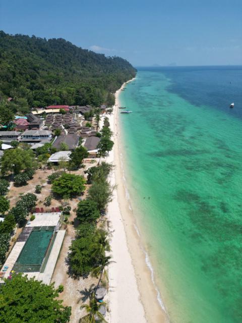 Thanya Beach Resort - SHA Plus