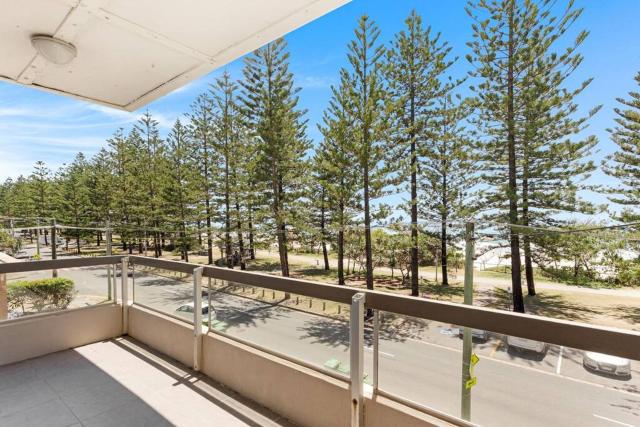 Teenamara on Burleigh - Hosted By Burleigh Letting