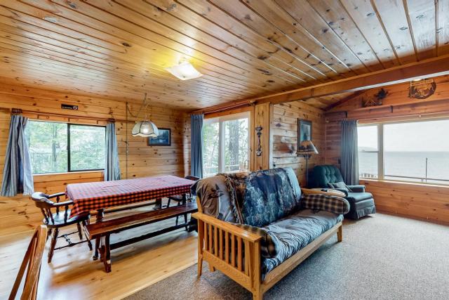 Lakefront Cabin and Cottages