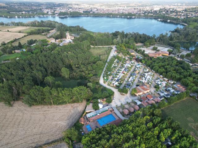 Camping Bungalow el Llac de Banyoles