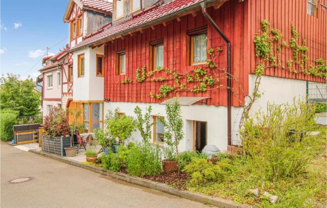 Stunning Apartment In Deggingen With Wifi