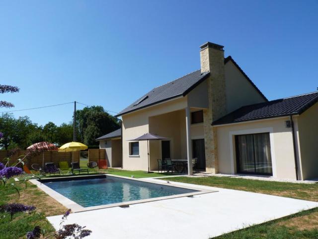 Maison avec piscine, jardin, proche Sarlat et châteaux en Périgord Noir - FR-1-616-331