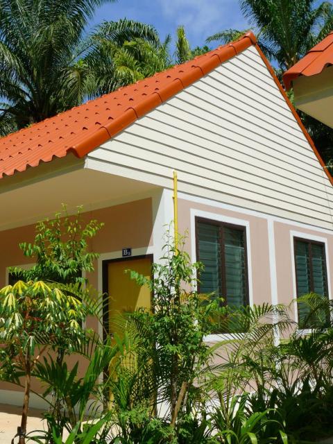 Suan Bang Bon Guest House