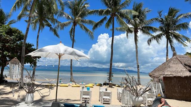 Sea Love Beach Bar & Bungalows