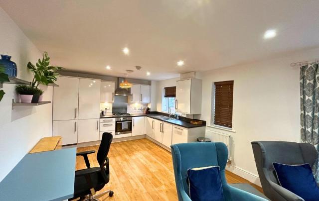 Wokingham Spectacular 2 Bedroom Penthouse