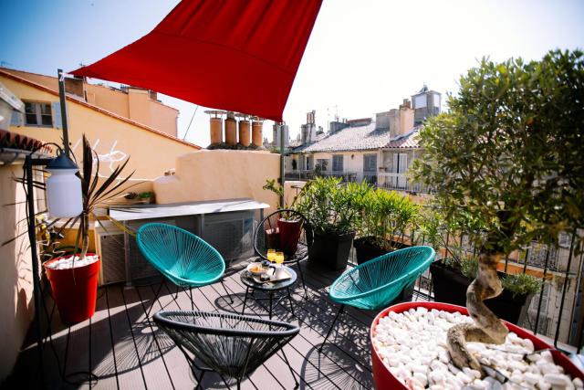 Duplex avec terrasse - hyper-centre de Toulon