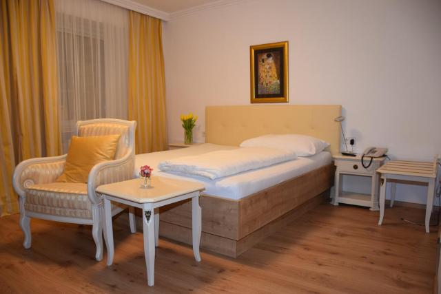 Appartement-Hotel GH Zum Goldenen Schiff