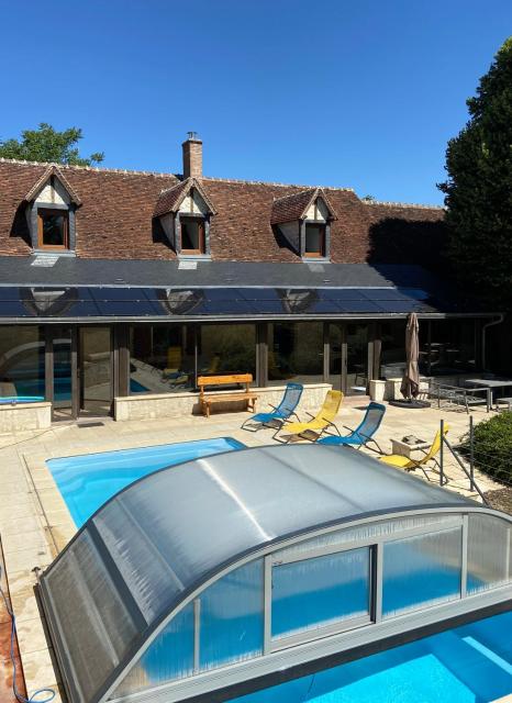 La Charmeraie : gîte de charme, piscine et spa